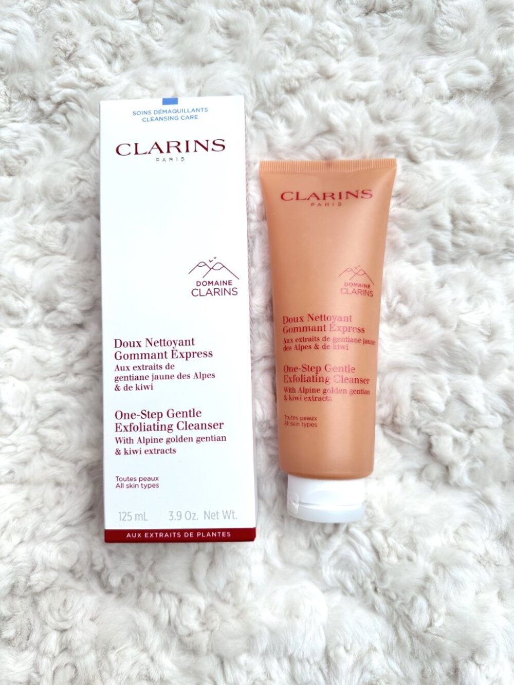 Clarins One-Step Gentle Exfoliating Cleanser
